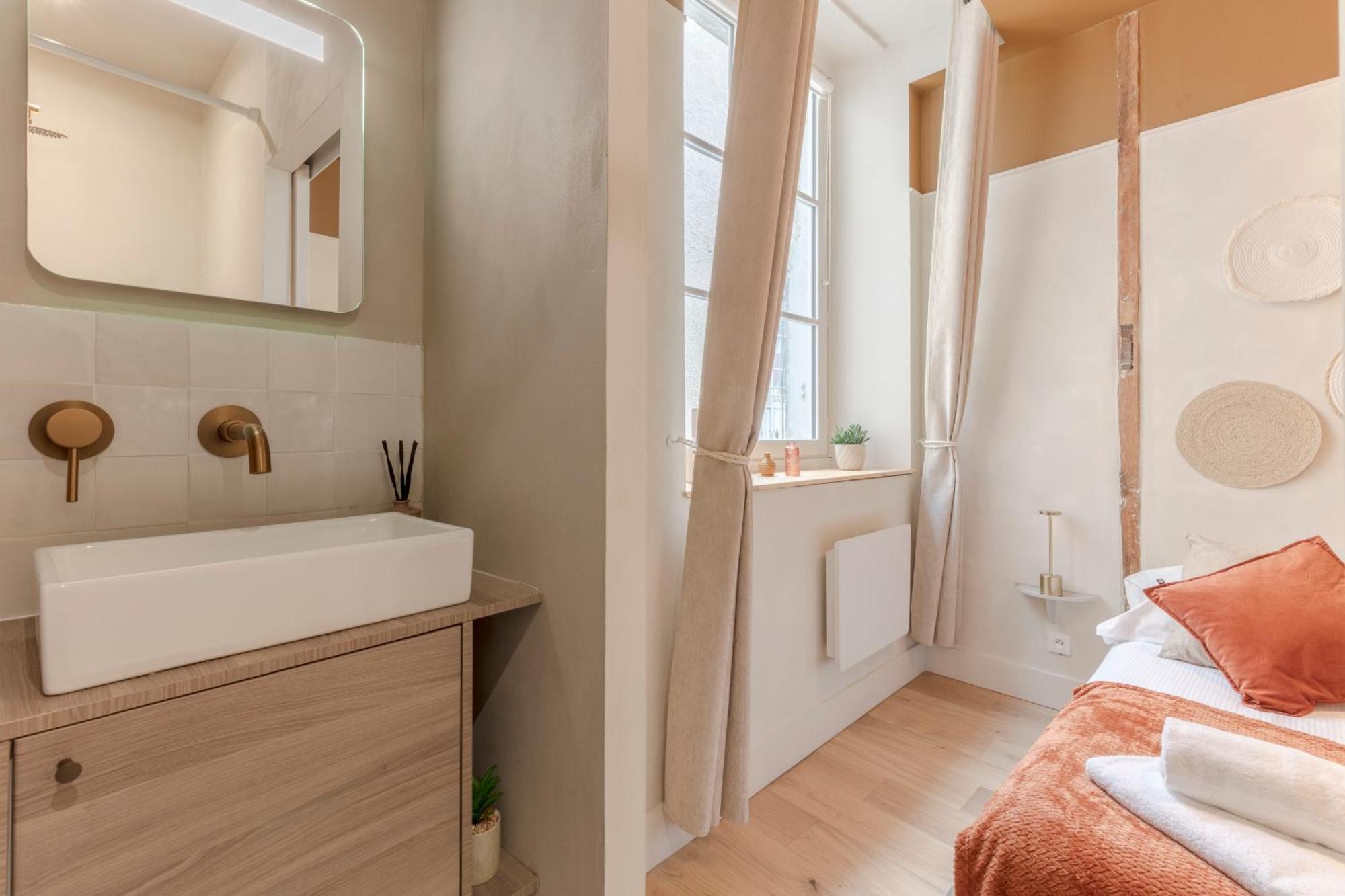 Hypercentre - Le Balcon Des Pyrenees Apartman Pau Kültér fotó