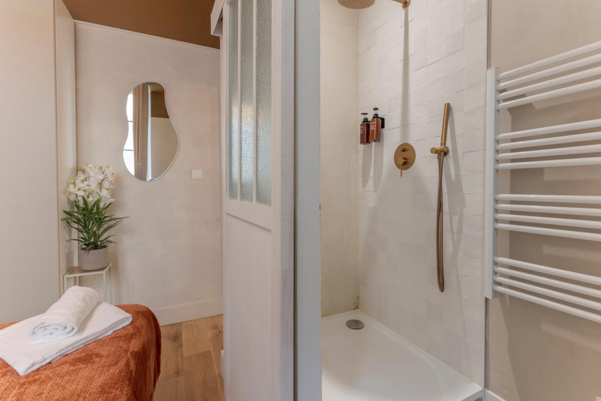 Hypercentre - Le Balcon Des Pyrenees Apartman Pau Kültér fotó